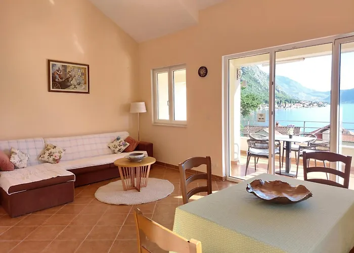 Secret Mirage Apartment